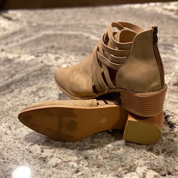 Light brown booties - Picture 4 of 4